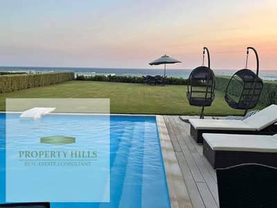 هبيع أميز فيلا استلام فوري متشطبه بالكامل بالتكيفات والمطبخ full sea view