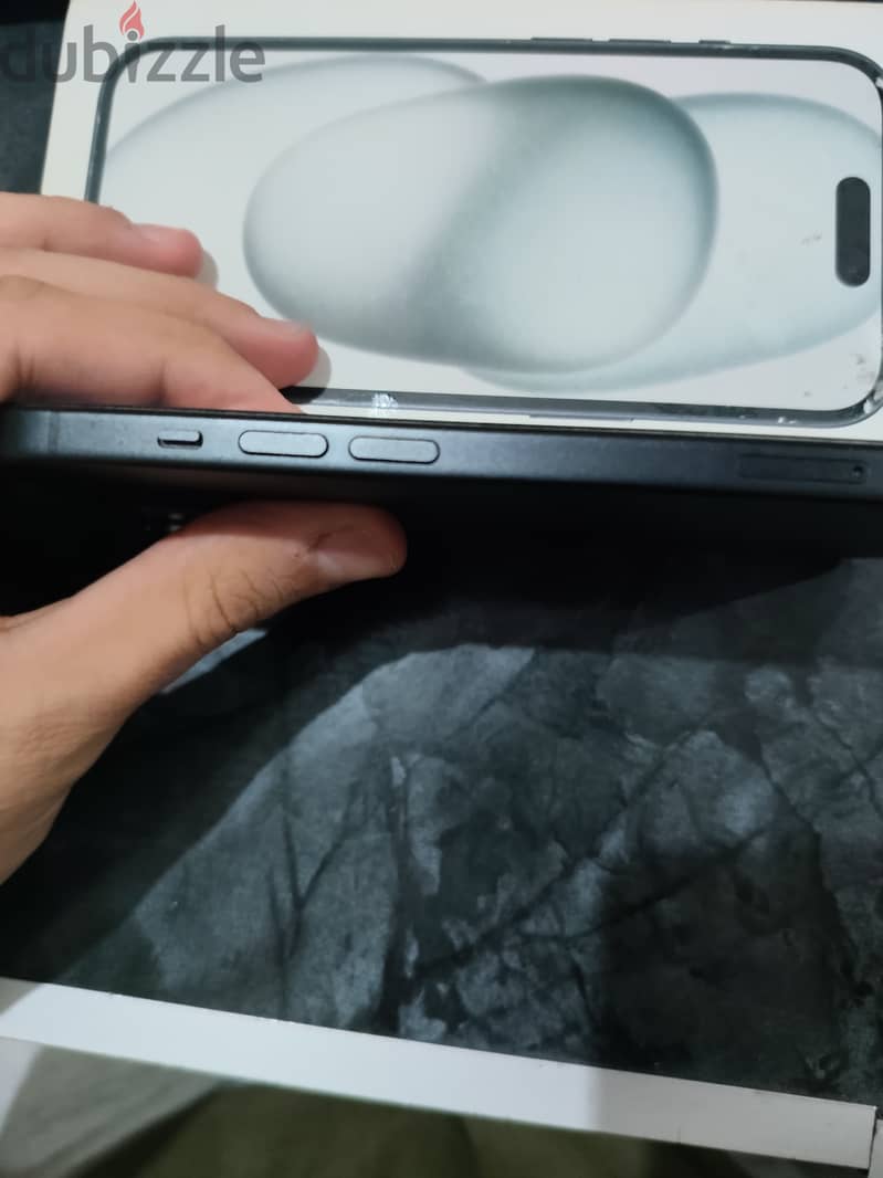 Apple - iPhone 15 6