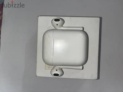 AirPods اصلية للبيع قابل للتفاوض البسيط بدون اي صيانة