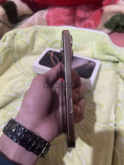 آبل - آيفون 16 برو