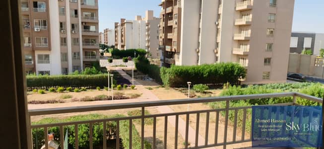 For rent, a 160m apartment in Wasal Al-Shorouk compound