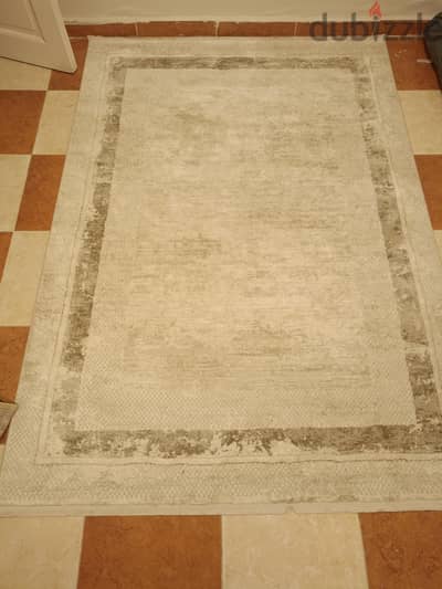 سجادة OSERA AIR مودرن مقاس 160×220 سم – لون بيج/رمادي. حالة ممتازة