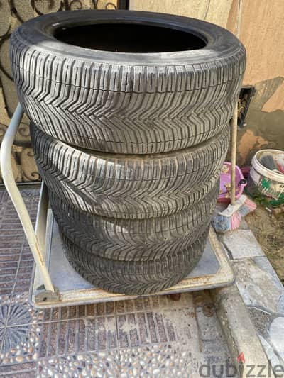 ٤ فرد كاوتش مستعمل
