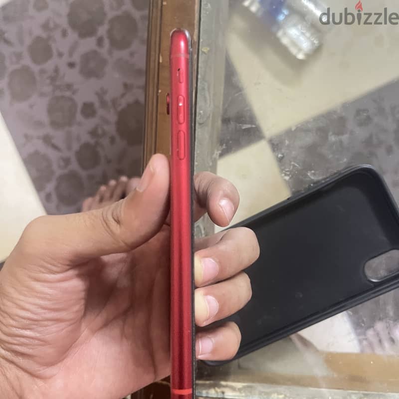 Apple - iPhone XR 4