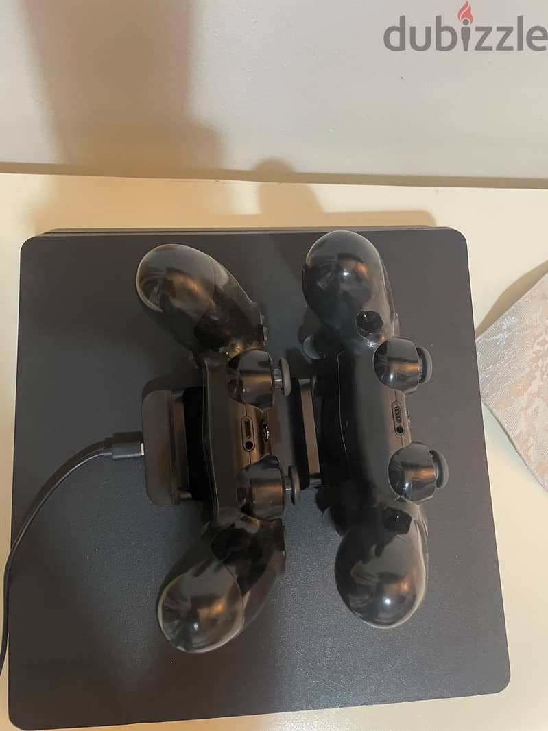Playstation 4 slim 1T 4