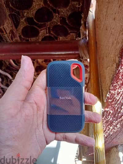 4 tb SanDisk Extreme Portable SSD بسعة