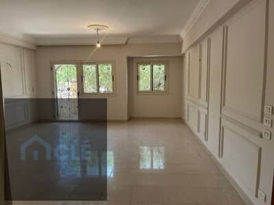 Luxury Apartment with front garden that can be used as a private entrance and back for sale in the apartment buildings area of ​​the Fifth Settlement