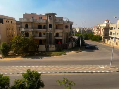  Apartment for Sale in Banafseg 5 Villas | 200 SQM | Open Garden View | Prime Location | Second Floor | New Cairo