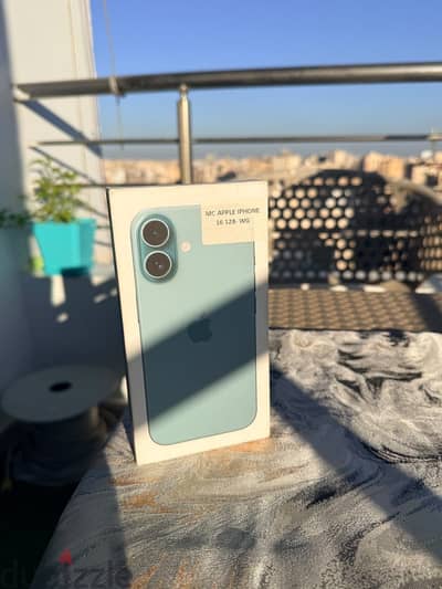 آبل - آيفون 16