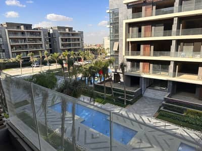 شقة مفروشة للإيجار في إل باتيو أورو | El Patio Oro فرصة مميزة للإيجار داخل El Patio Oro – New Cairo، شقة مفروشة بالكامل بتشطيبات راقية، جاهزة للسكن في