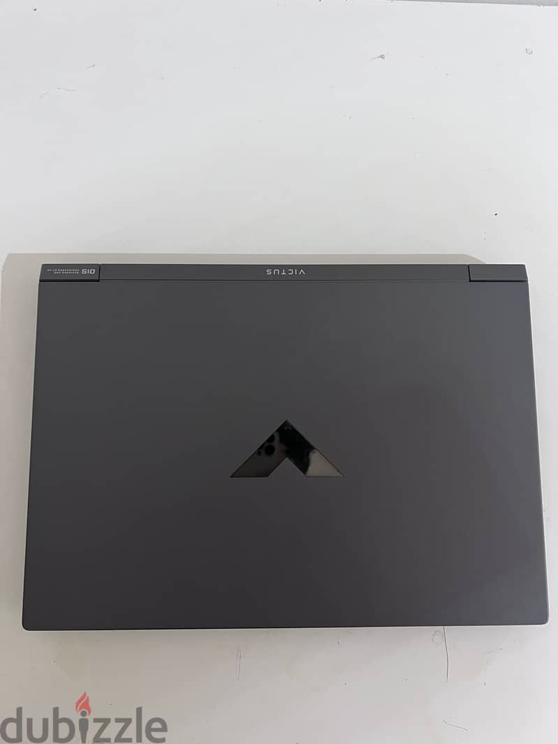 Hp victus 1