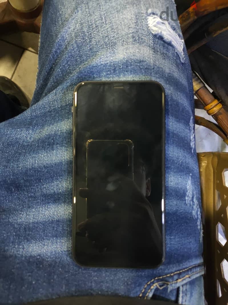Apple - iPhone 11 2