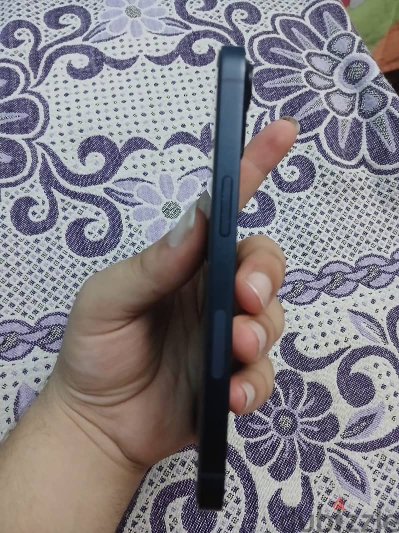 Apple - iPhone 13 2