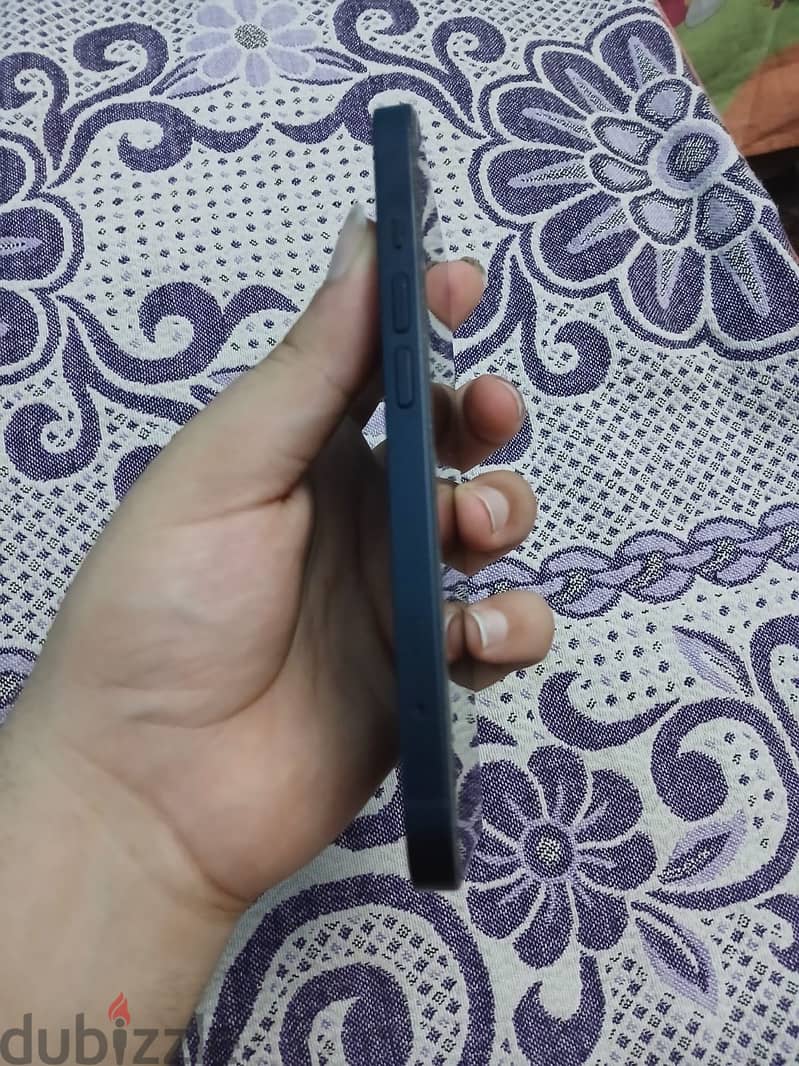 Apple - iPhone 13 4