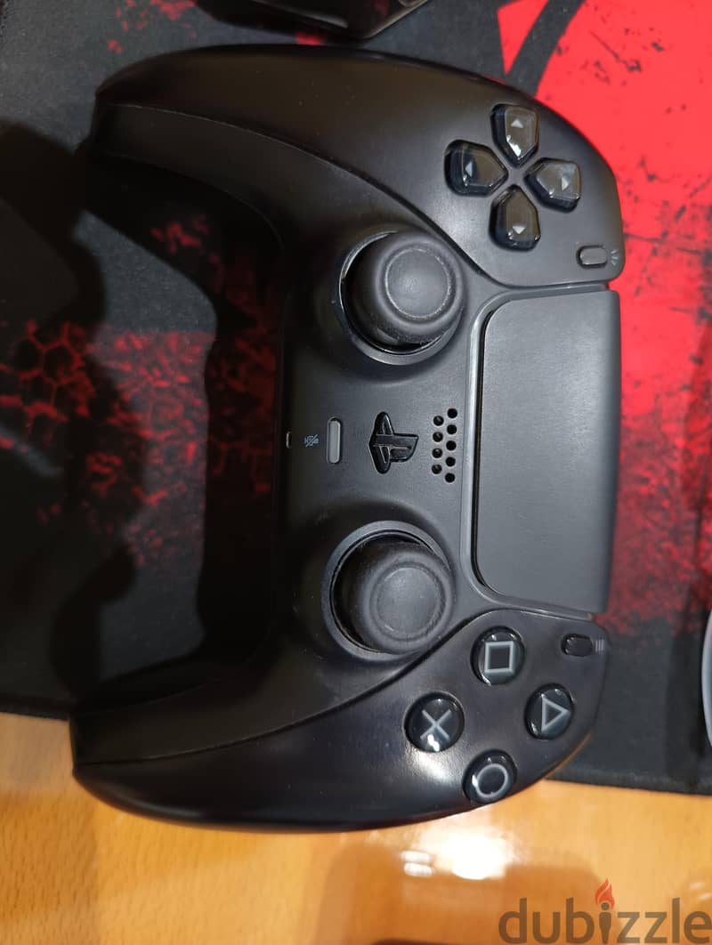 PS5 controller 1