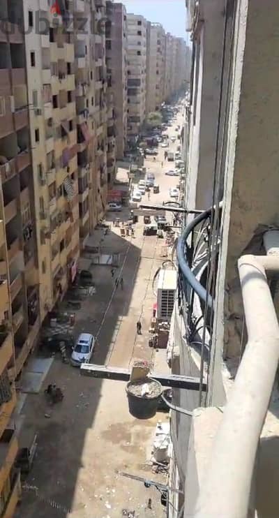 شقه 140 متر نصف تشطيب  شارع الخمسين الرئيسى النزهه ٢
