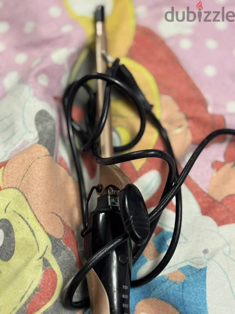 2 hair curlers 1