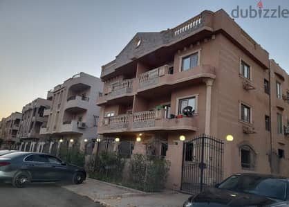 فيلا للبيع في منتجع النخيل التجمع الاول