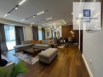 فرصة لا تُعوَّض الآن شقة 200 م للبيع استلام فوري وتشطيب كامل داخل كمبوند فيفث سكوير المراسم، الجولدن سكوير، التجمع الخامس القاهره الجديده 3 غرف