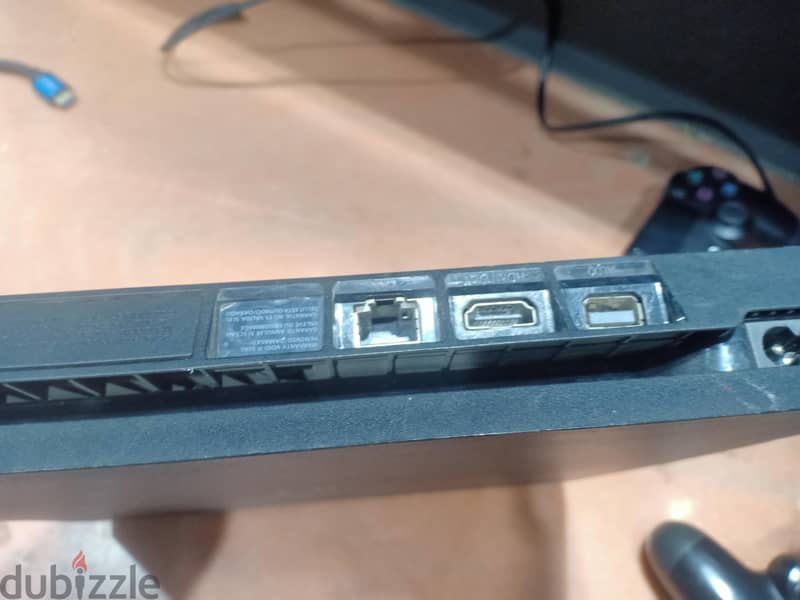ps4 slim 1