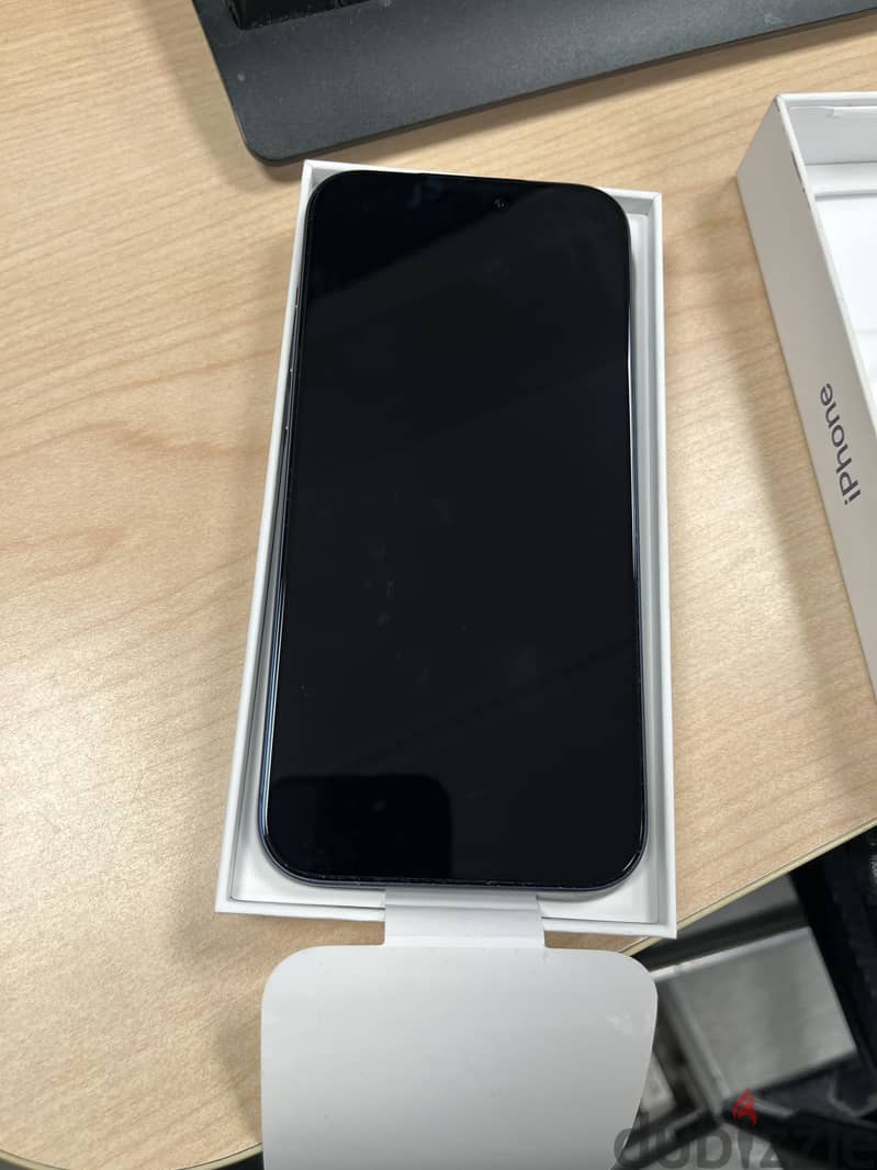 Apple - iPhone 17 Pro Max 1