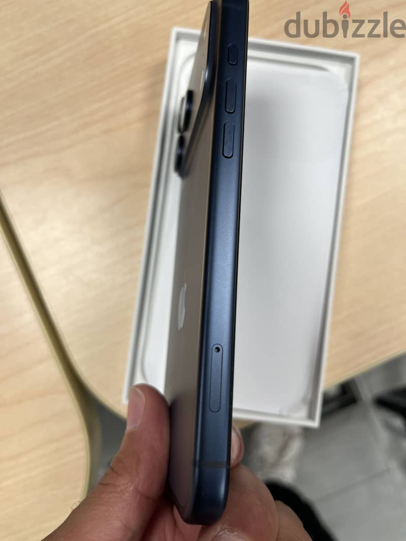 Apple - iPhone 17 Pro Max 2