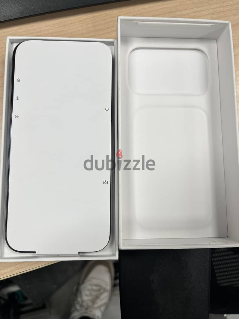 Apple - iPhone 17 Pro Max 4