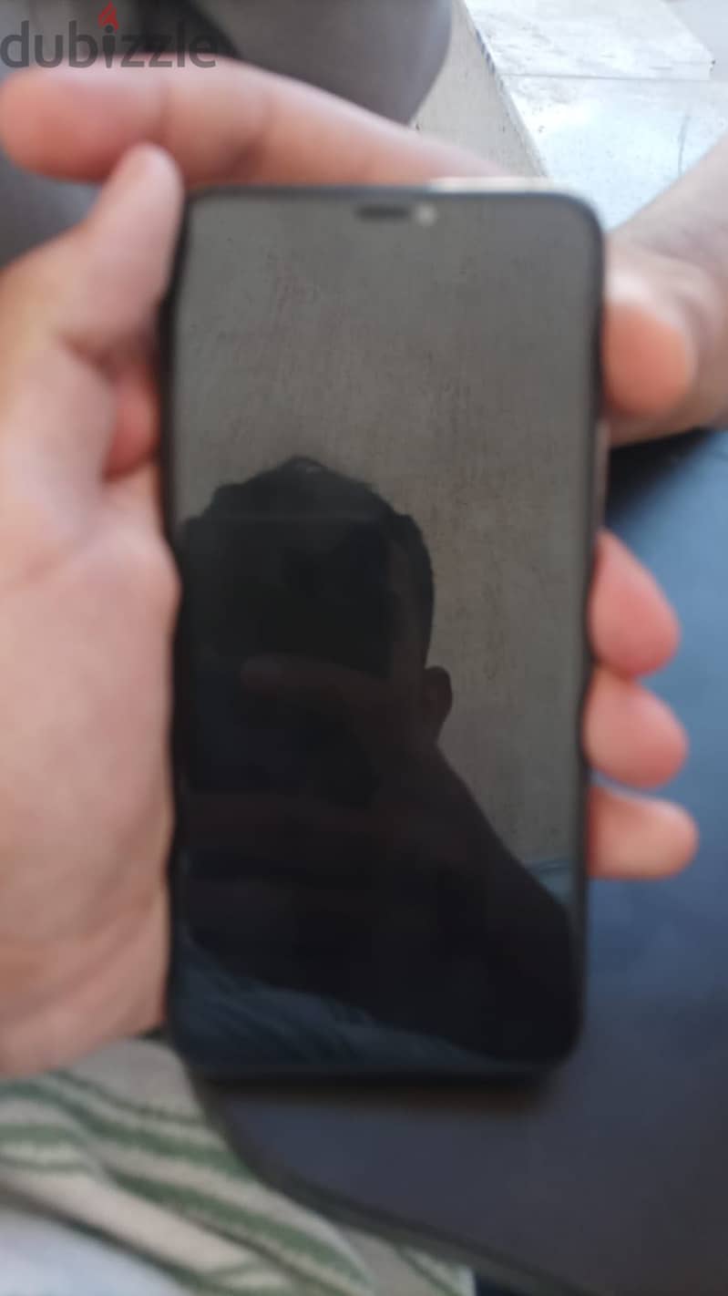 Apple - iPhone 11 Pro Max 1