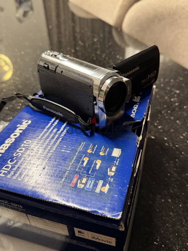 Panasonic HDC-SD10 2