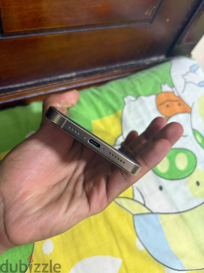 Apple - iPhone 16 Pro Max 2