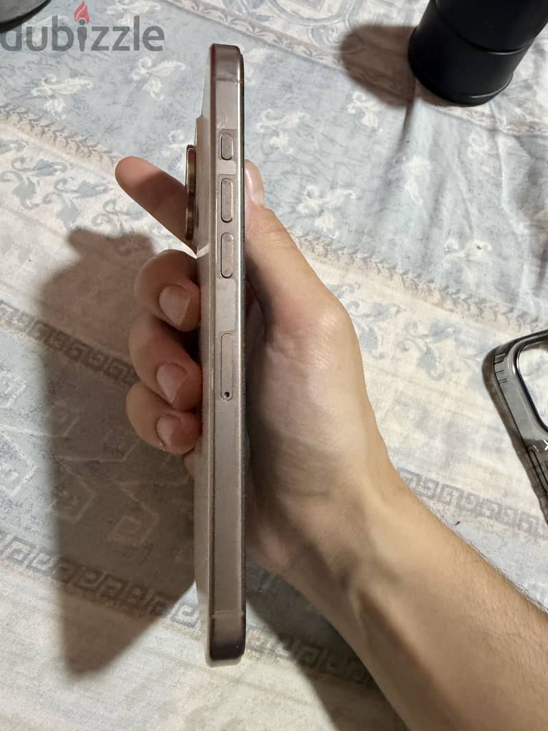 Apple - iPhone 16 Pro Max 2