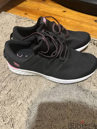 New Balance Fresh Foam Running Shoes - Black & Pink