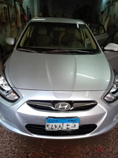 Hyundai Accent 2013 بها دواخل