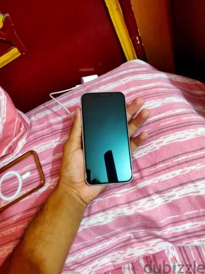 Apple - iPhone 11
