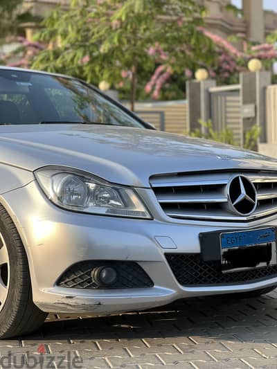 Mercedes-Benz C180 2012