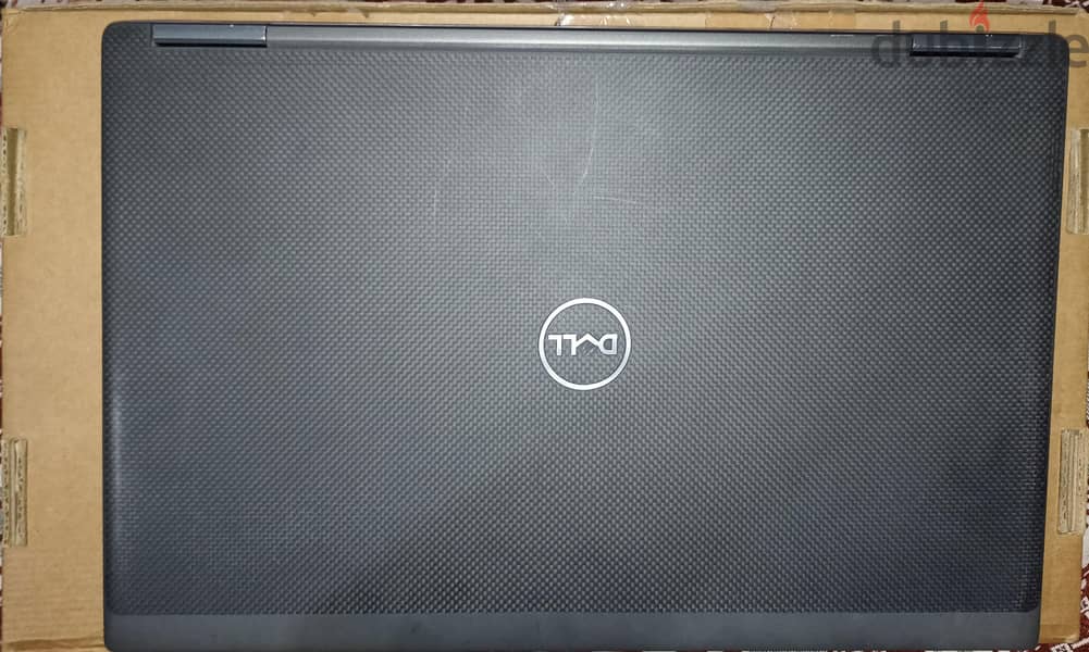 ​Dell Precision 7740 - Core i7 9th - RTX 5000 16GB 1
