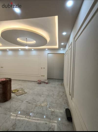 Apartment for rent in the third neighborhood, East, four rooms in front of Sama School