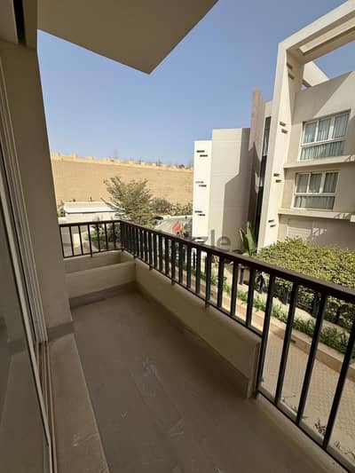 Brand-new apartment in Pyramid Hills