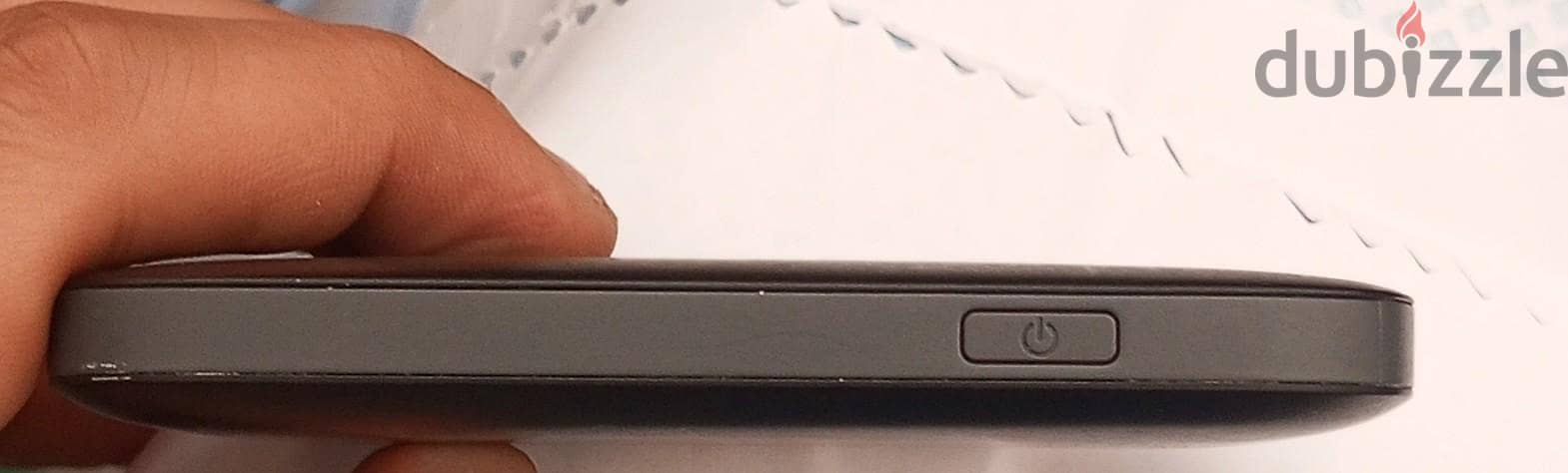 Huawei E55764G Mobile Hotspot Sim Base Pocket Router 3