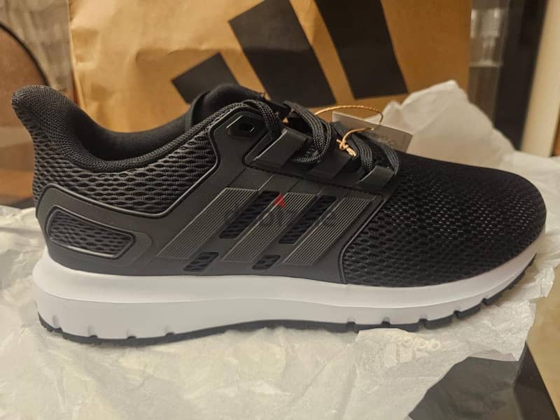 Addidas Sneakrs 4