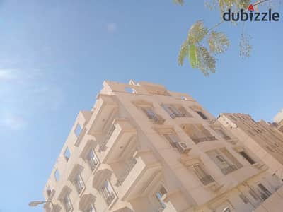 دور رابع مبني 3شقق للبيع بجاردينيا هايتس ٣