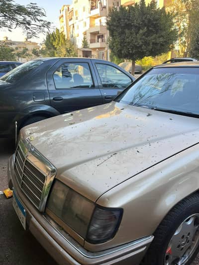 Mercedes-Benz E230 1986