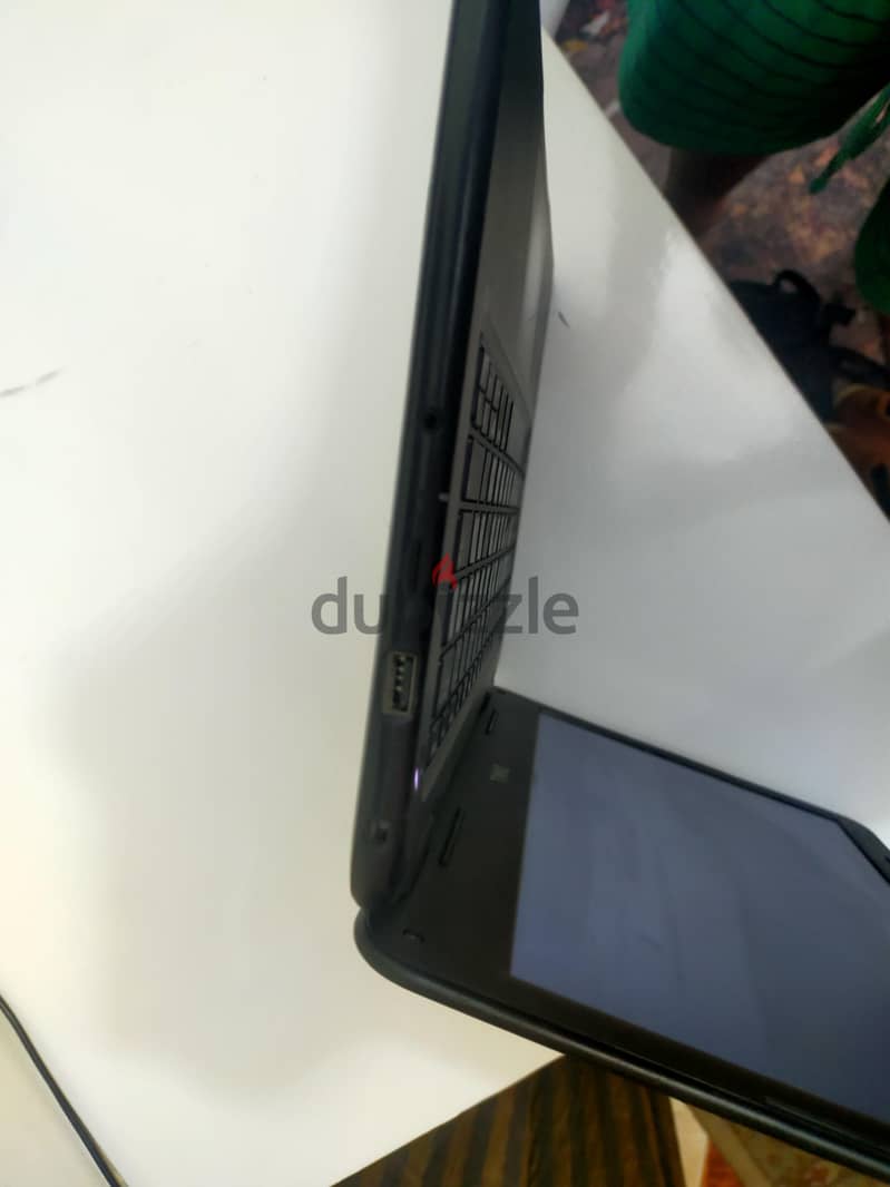 DELL latitude 3300 8