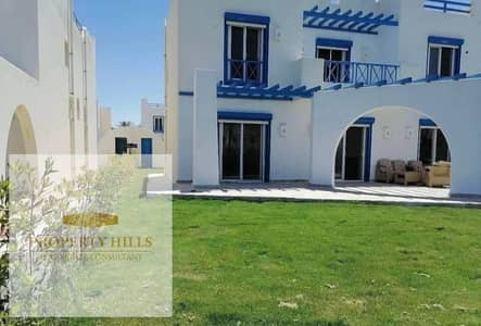 شاليه للبيع في ماونتن فيو رأس الحكمه متشطب بالكامل أقل سعر في الماركت وأقل مقدم