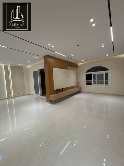 For the elite, an apartment for sale in Madinaty 175m Ultralux view garden - B1