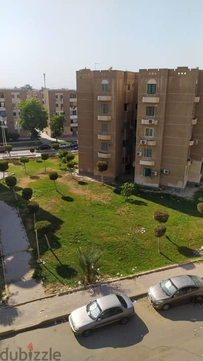 انا المالك شقة للبيع التجمع الأول تم تخفيض السعر لسرعة البيع