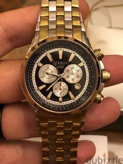 ساعة Cerruti أصليه swissmade بحالتها و علبتها