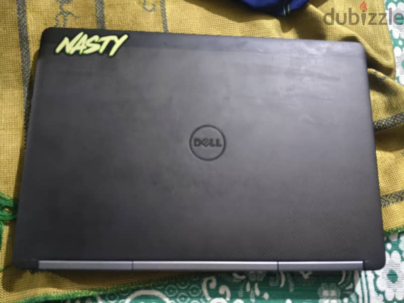 Dell 7520 1