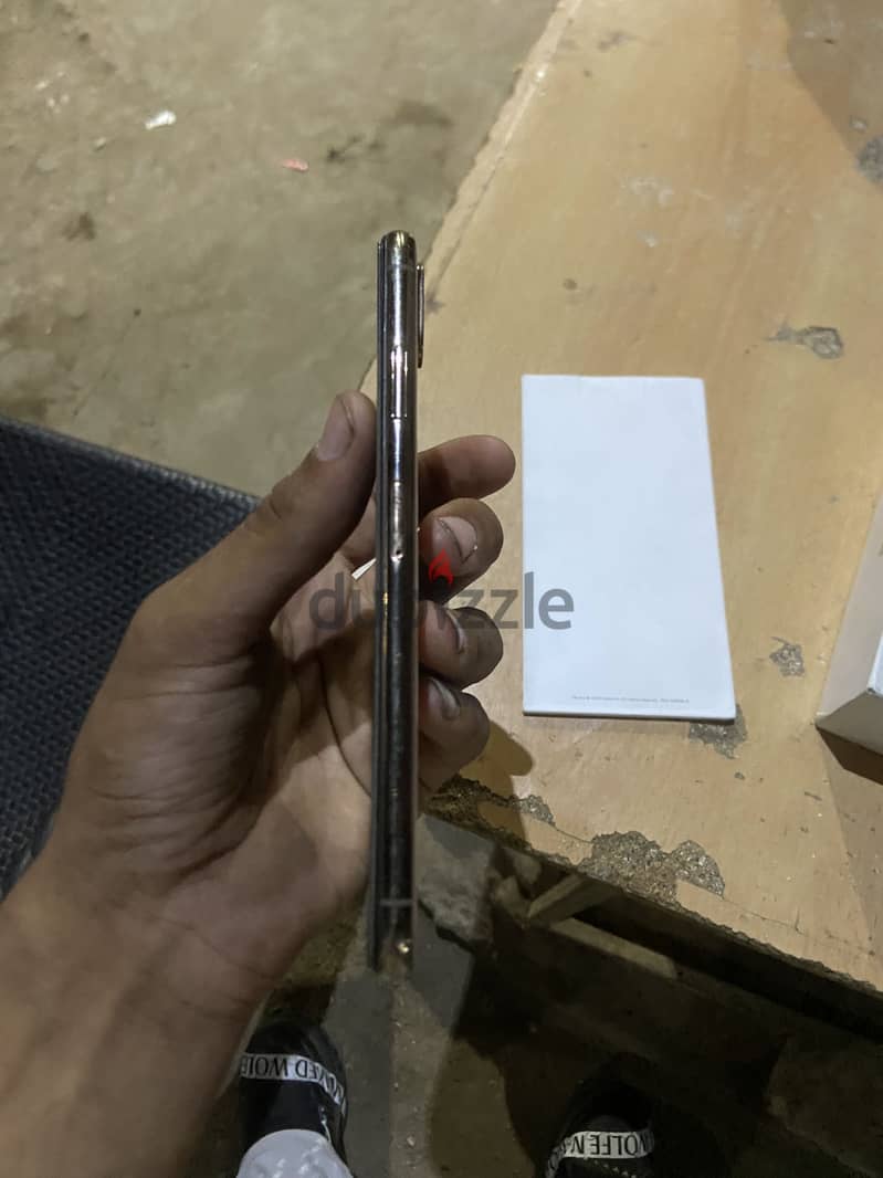 Apple - iPhone XS Max 1