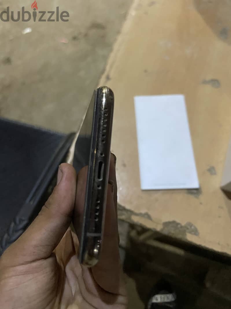 Apple - iPhone XS Max 5